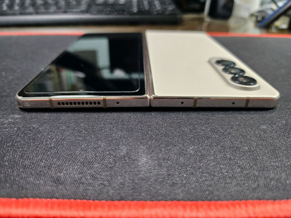 갤럭시 Z 폴드4 베이지 512GB / 전용펜 포함 44.9만 이미지