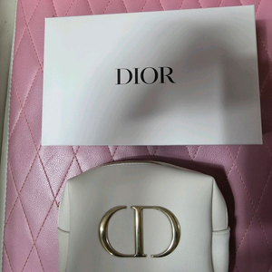 디올뷰티화장품파우치 이미지