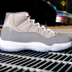 나이키 조던11 쿨그레이 265 이미지