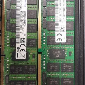 DDR4 메모리 64GB 4DRx PC4-2666v 이미지