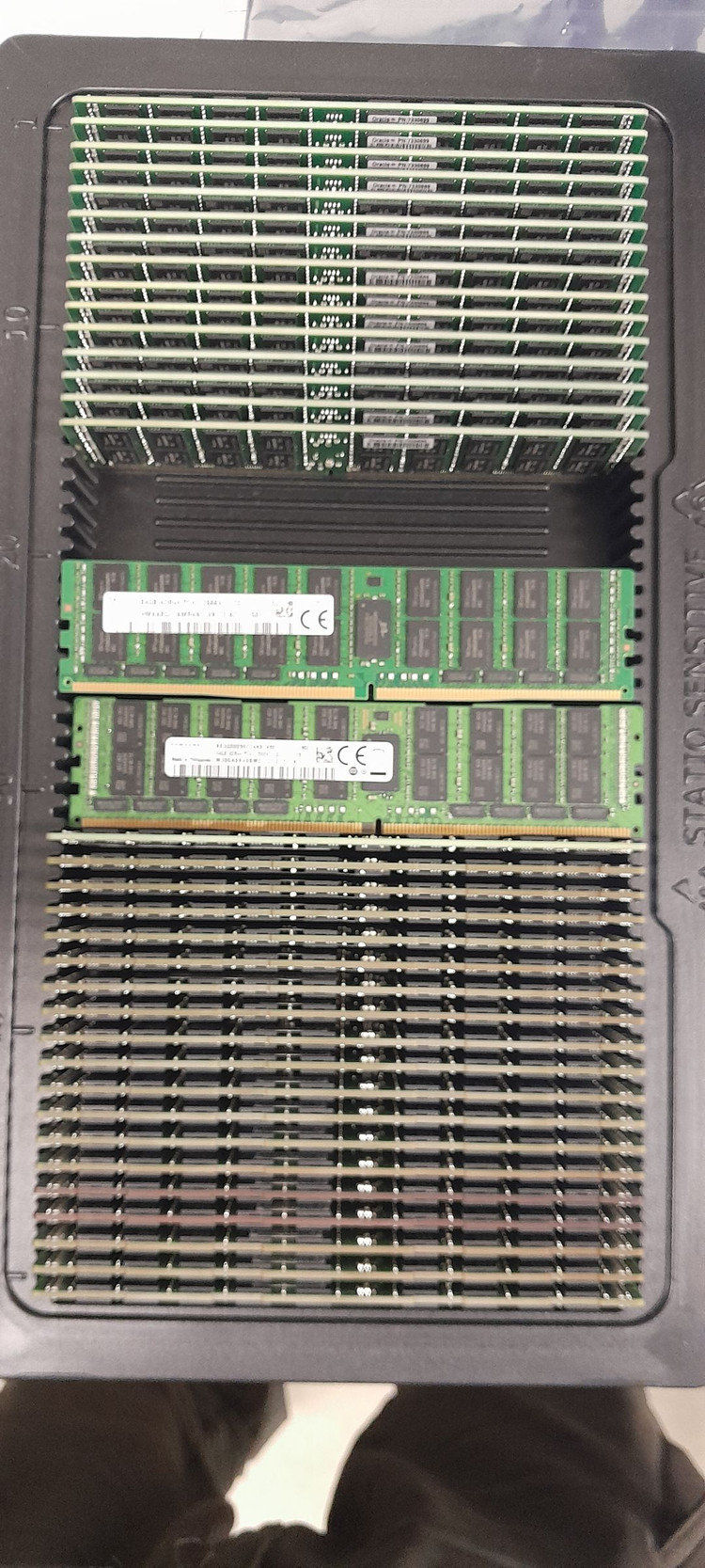 DDR4 메모리 64GB 4DRx PC4-2666v 이미지