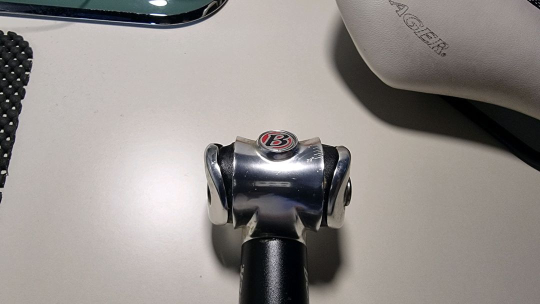 자전거 본트래거 싯포스트 27.2mm 판매합니다. 이미지