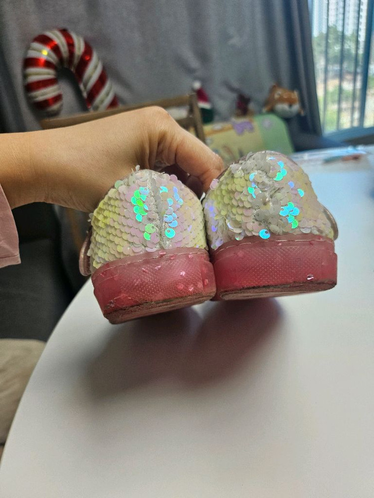 200사이즈 (나이키키즈운동화 + 바비라이팅구두) 이미지