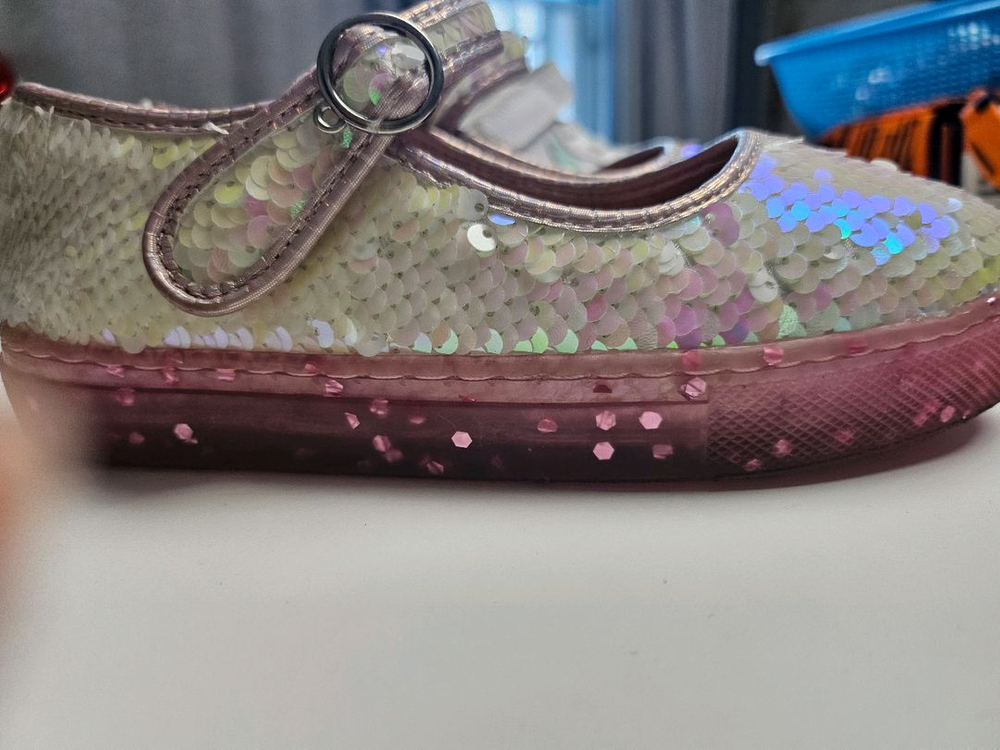 200사이즈 (나이키키즈운동화 + 바비라이팅구두) 이미지