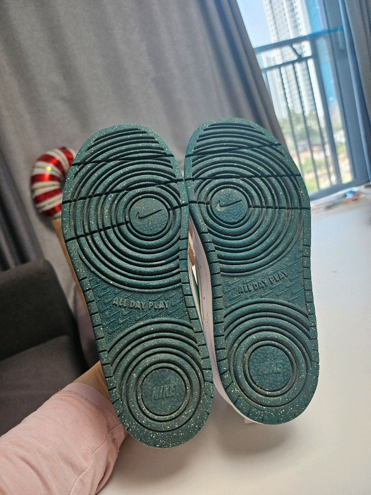 200사이즈 (나이키키즈운동화 + 바비라이팅구두) 이미지