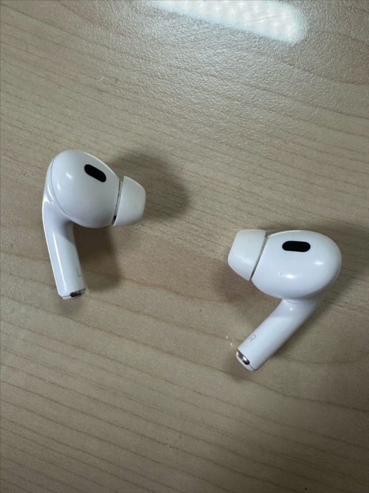 에어팟 프로2 8핀(오른쪽 유닛 고장, 본체 정상) 이미지