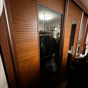 [ 배송 및 설치가능 ] 슬라이딩 대형 유리거울 원목서랍장 팝니다 이미지