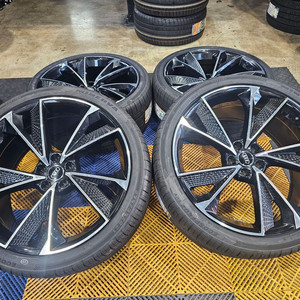 아우디 A8 스타일 21인치 전시품휠타이어 A8 이미지