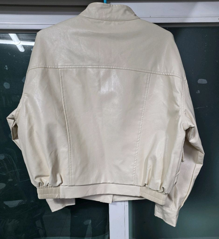 베이지 레더 자켓 105*88 이미지