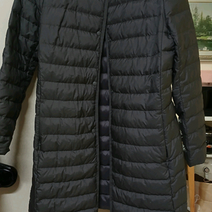 여성의류 유니클로 초경량 롱 쟈켓 점퍼 이미지