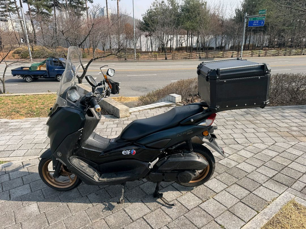 야마하 nmax155 23년 abs 짧은키로수 판매합니다 이미지