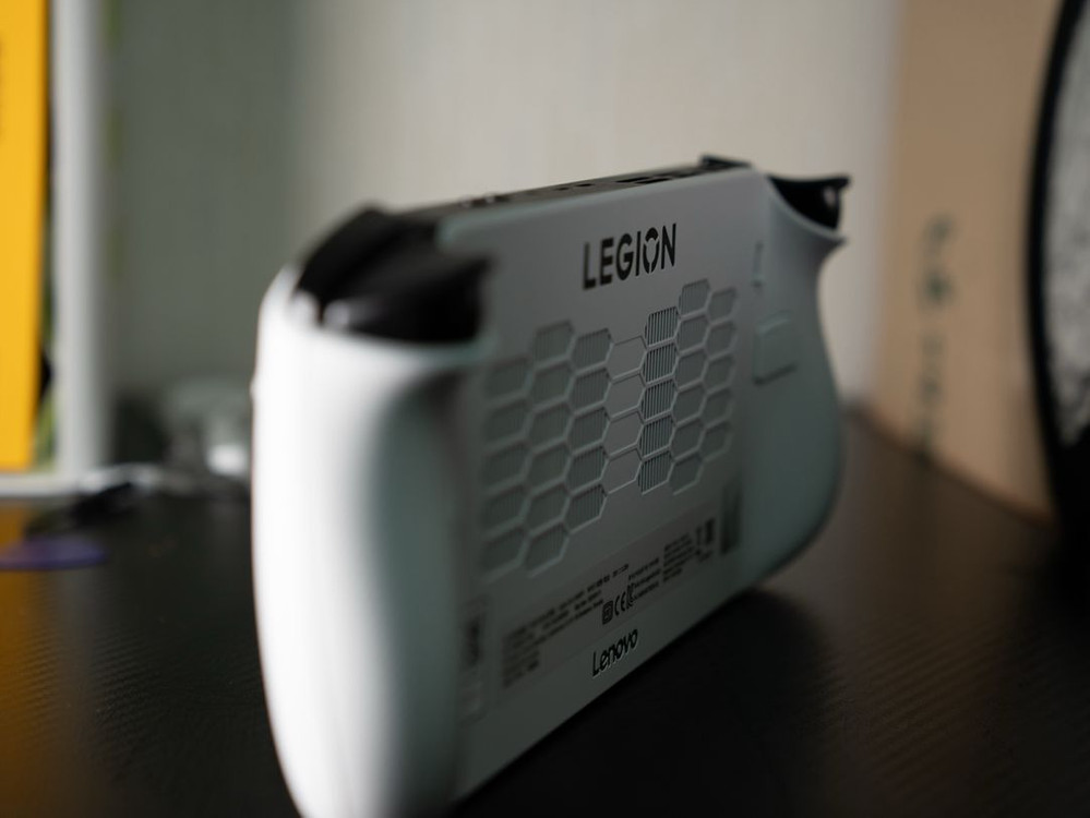 레노버 Legion Go 리전고z2 2TB 이미지