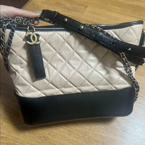 샤넬 가브리엘 호보백 미듐 이미지