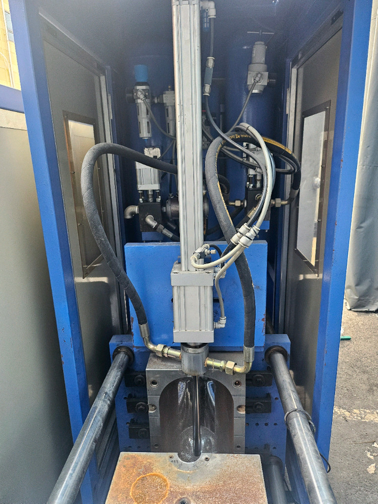 블로우 몰딩장비 팝니다. 이미지