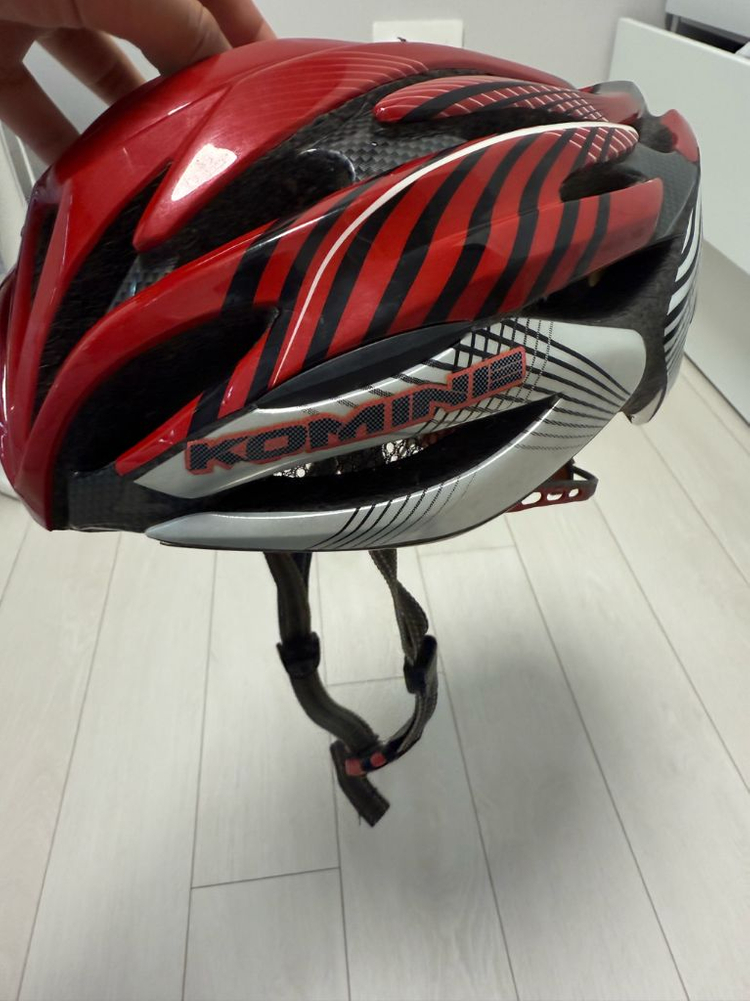 코미네 자전거 헬멧 이미지