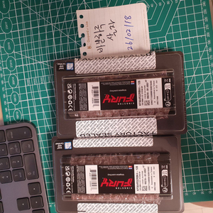 킹스톤 FURY 서버용 DDR5 램 128GB (32GB x 4) PC5-6400 CL32팝니다 180만 2세트 이미지