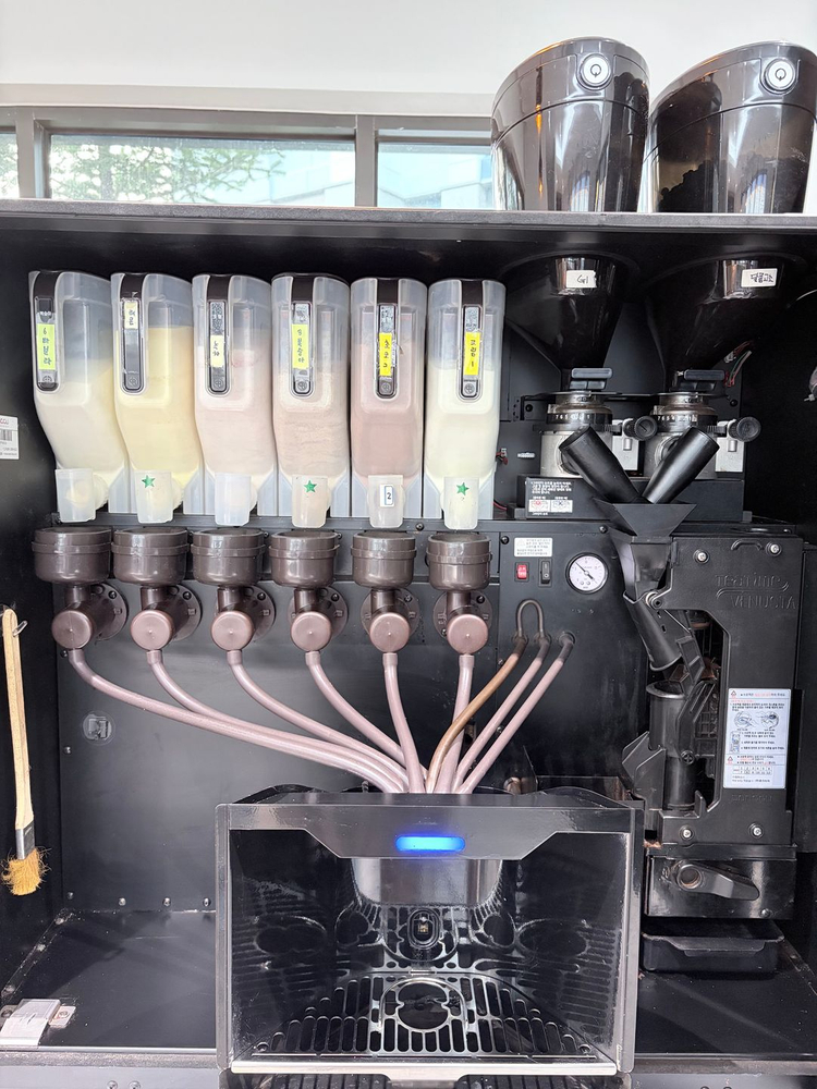 21년식 동구전자 무인커피머신 티타임A1 제품 판매 이미지