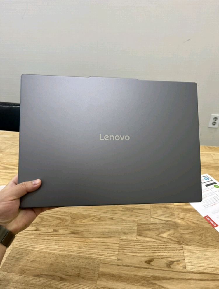 레노버 아이디어패드 OLED 16인치 노트북 미개봉 이미지