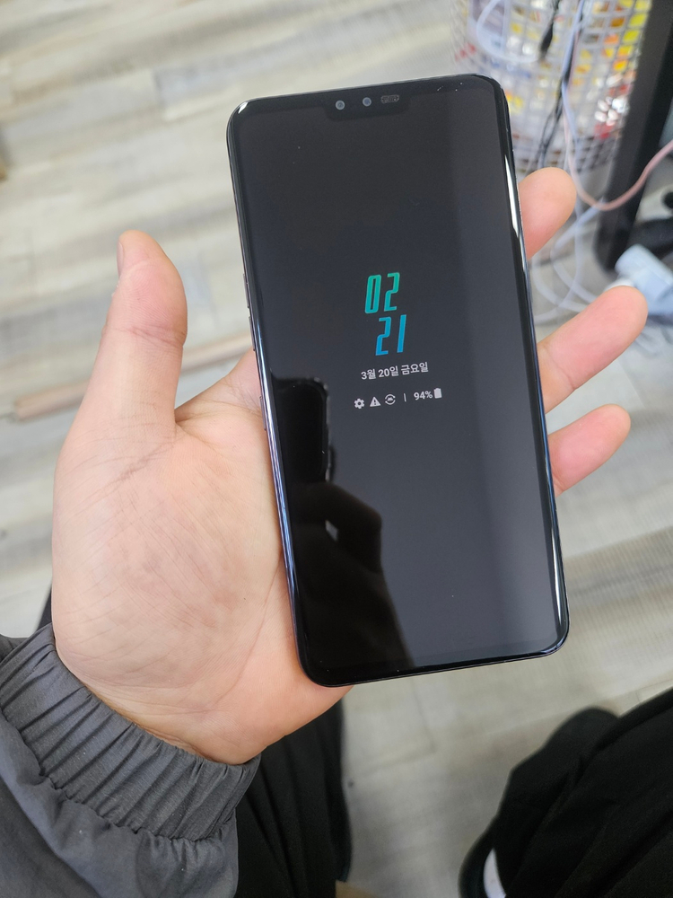 실사진S급 엘지V50 무잔상 정상해지단말기 중고폰 이미지