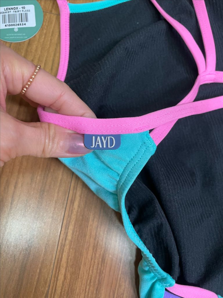 제이드 레녹스 수영복 이미지