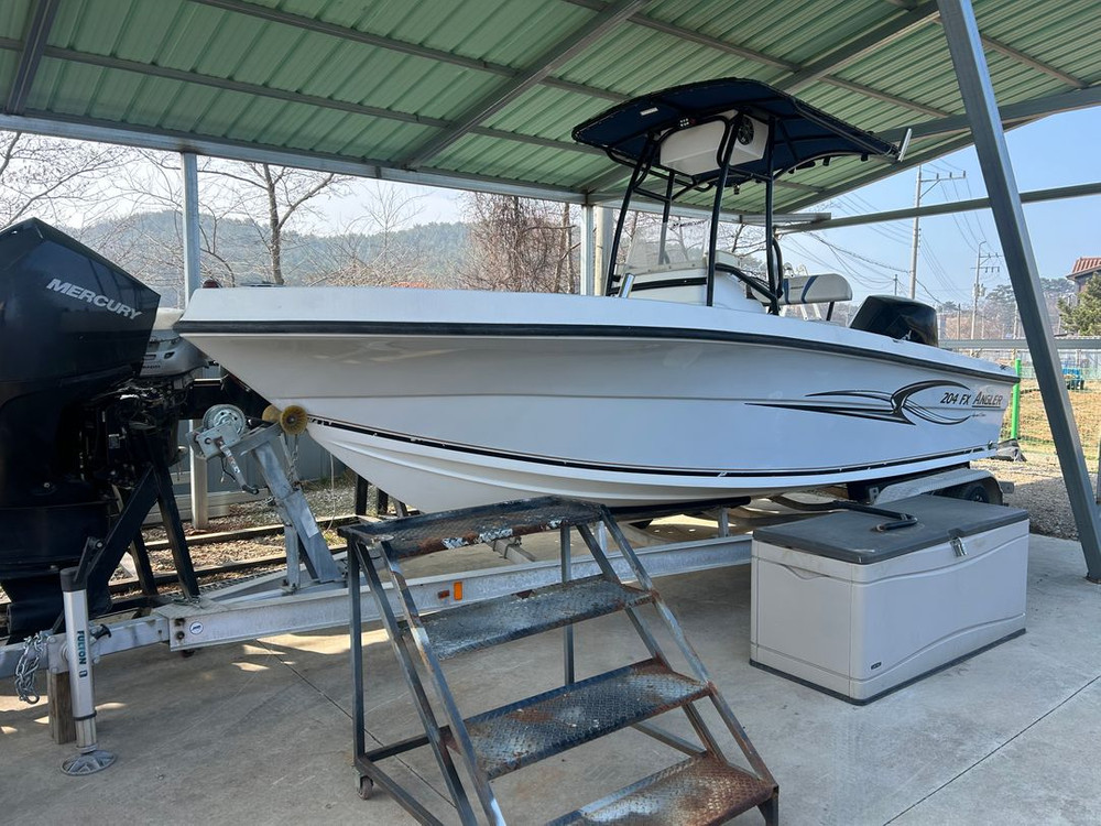 낚시보트 이미지