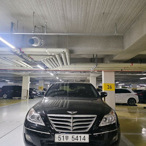 중형 세단 이미지