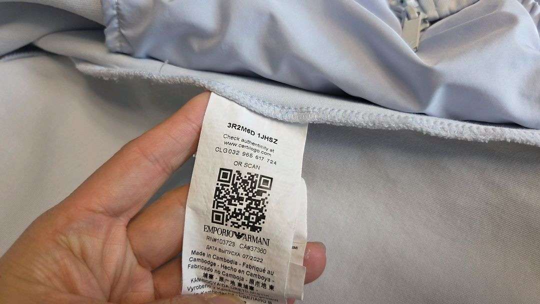 엠포리오 아르마니 오버핏 이글 로고 후드 집업 이미지