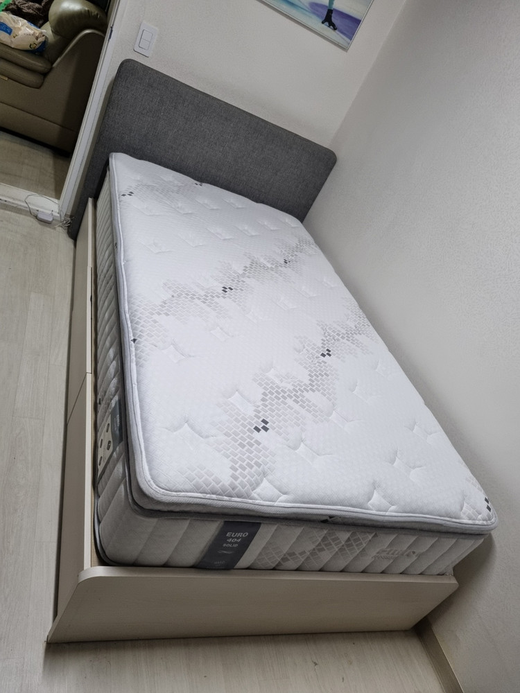 한샘 가구 아임빅 수납침대 SS 패브릭헤드형 + 유로 404 솔리드 매트리스 포함 일체 (경기 부천 고강동) 이미지
