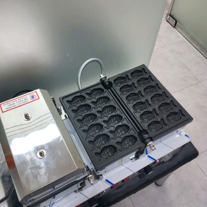 [급매] 미니 붕어빵 기계 + 온장 쇼케이스 일괄 판매 이미지