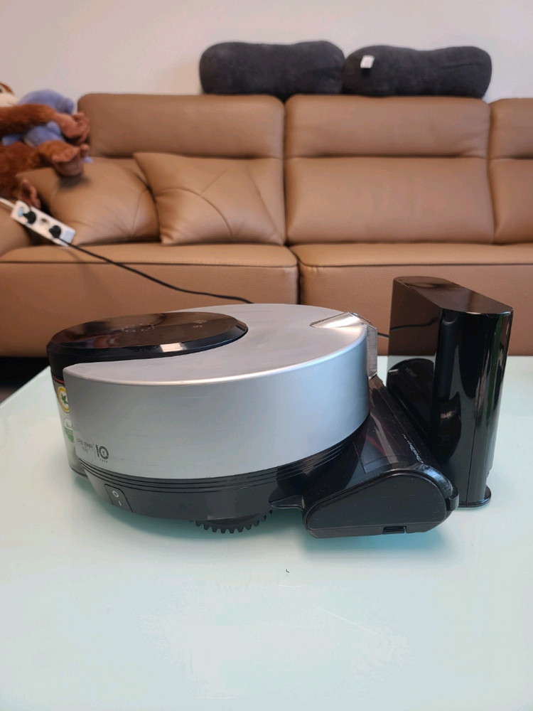 LG 코드제로 R9 로봇청소기 R958SDA(거의 A급,1시간38분작동) 이미지