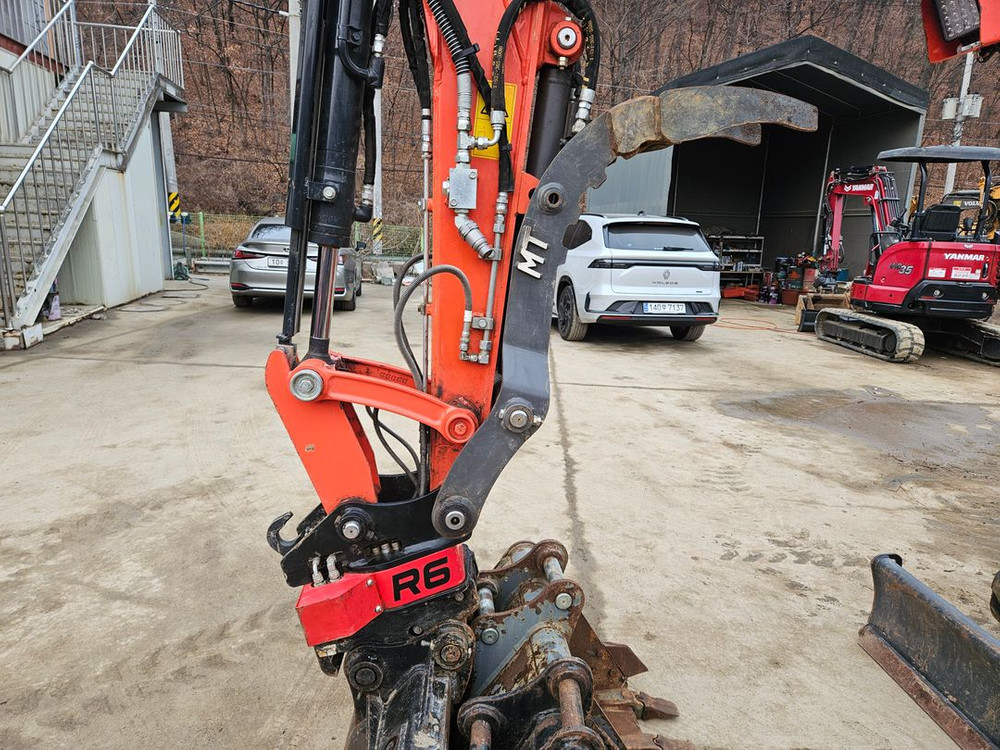 중고 미니굴삭기 구보다U30 회전링크,코끼리집게 풀셋 이미지