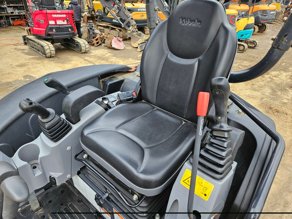 중고 미니굴삭기 구보다U30 회전링크,코끼리집게 풀셋 이미지