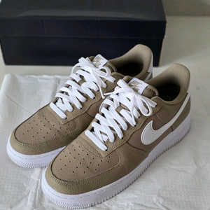 나이키 에어포스 1 07 카키 화이트 (DV0804-200) 이미지