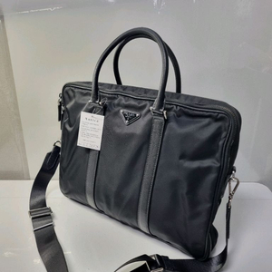 프라다 브리프케이스 서류가방 이미지