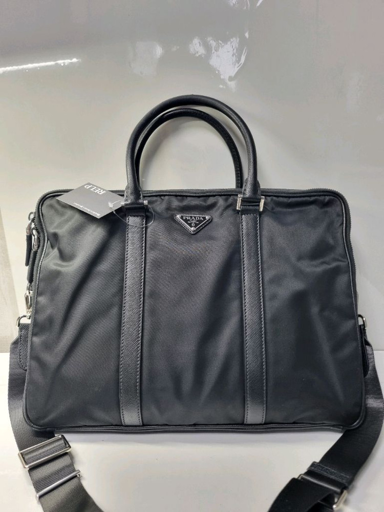 프라다 브리프케이스 서류가방 이미지