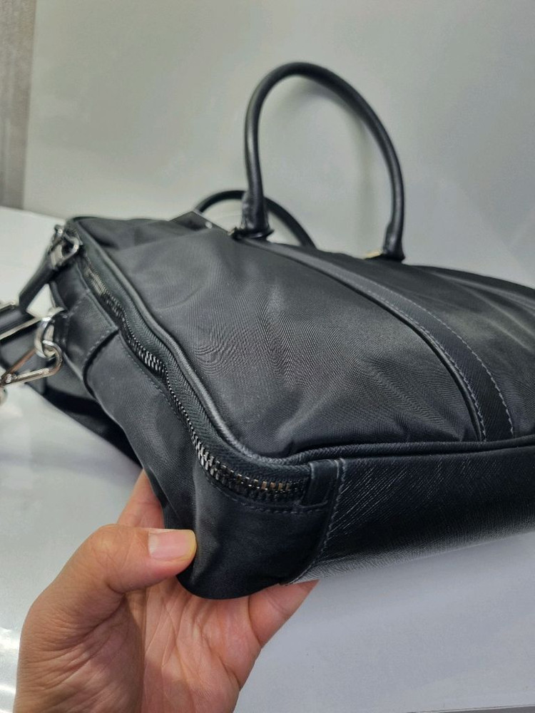 프라다 브리프케이스 서류가방 이미지