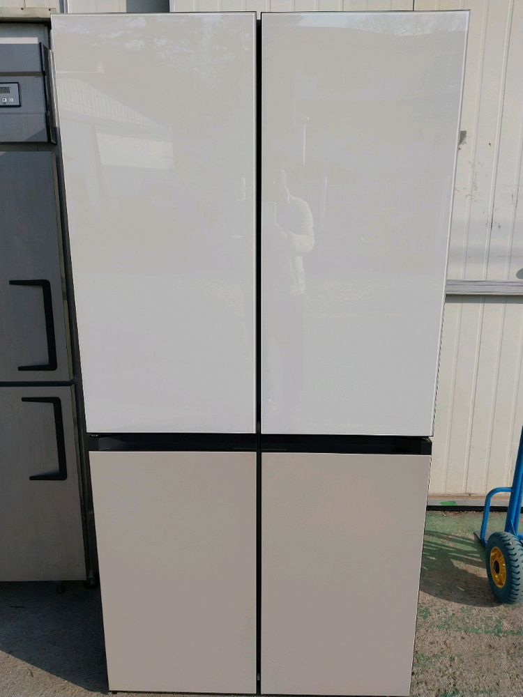 삼성 비스포크 키친핏 냉장고 제품제조년 2024년 10월 이미지