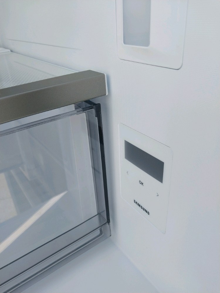 삼성 비스포크 키친핏 냉장고 제품제조년 2024년 10월 이미지