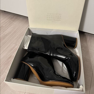 (새상품) 19ss 메종마르지엘라 애나멜 앵클부츠 이미지