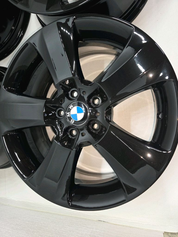 BMW F body 18인치 순정 블랙유광 분체도장 복원휠 이미지