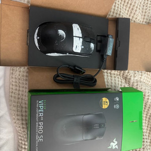 레이저 바이퍼 V3 Pro SE 무선 게이밍 마우스 이미지