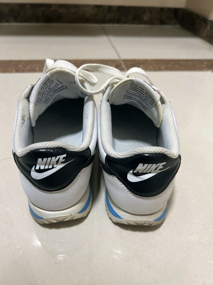 나이키 코르테즈 나이키 운동화 이미지