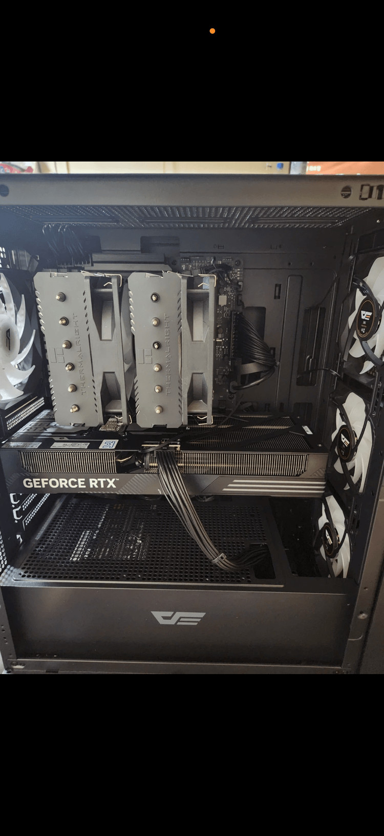 9800x3d 5070ti 고성능 게이밍 PC 본체 이미지