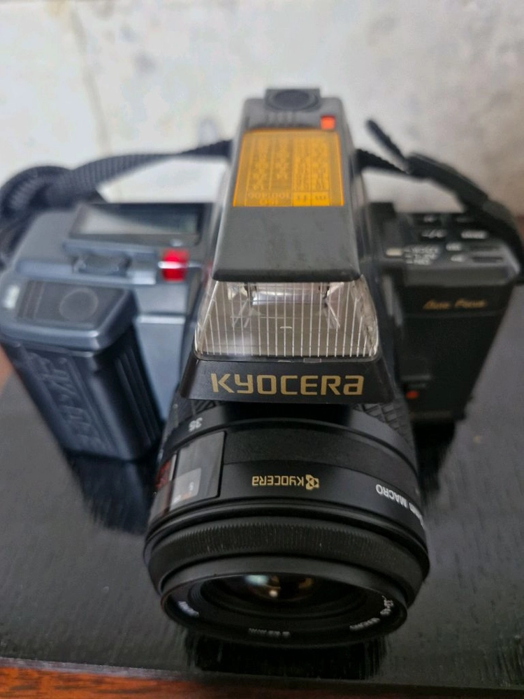 교세라 AF 35-70mm 카메라 이미지