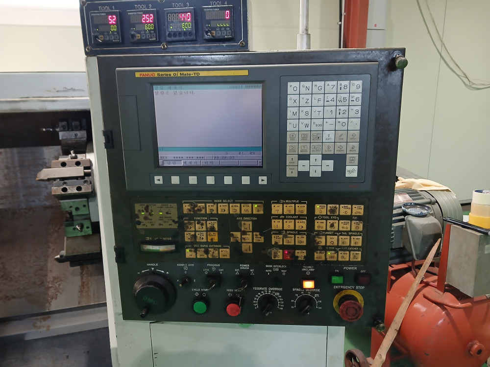 DMC 8인치CNC 선반(2011년) 이미지