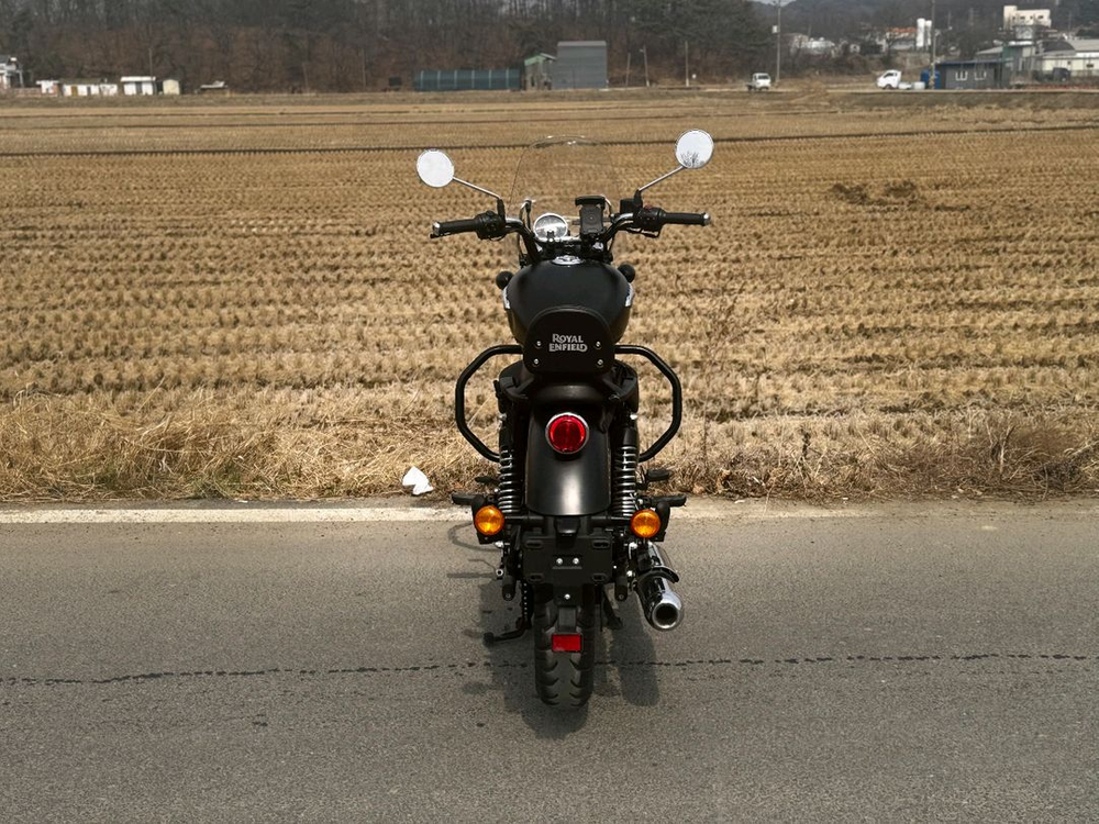 로얄엔필드메테오350/22년식/1만키로/300만원 이미지