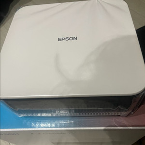 엡손 라이프스튜디오 빔프로젝터 EF-61 새상품 이미지