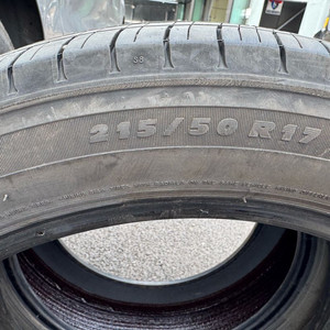 215 50 17 미쉐린 2본 이미지