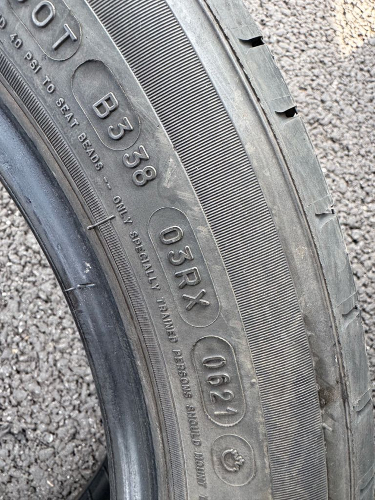 215 50 17 미쉐린 2본 이미지