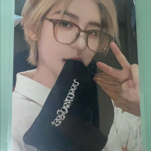 보넥도 이한 포카 이미지